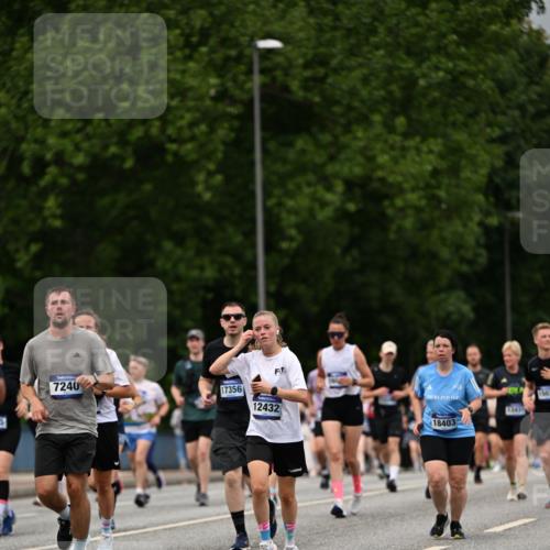 29.06.2025 - hella hamburg halbmarathon Dr. Thomas Lammeyer http://msf.ph/oto/8430493 29.06.2025 10:51:56 Kennedybrücke 1073, 1430, 1523, 1593, 1618, 2211, 2320, 2491, 2500, 2981, 3679, 4239, 4342, 5700, 5796, 7240, 8105, 8158, 8270, 9743, 9758, 10658, 10903, 11276 meine-sportfotos.de