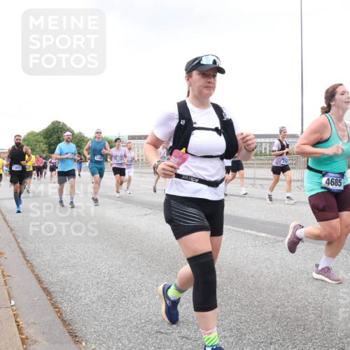 29.06.2025 - hella hamburg halbmarathon Lena Gebhardt http://msf.ph/oto/8430521 29.06.2025 10:54:13 Lombardsbrücke 3188, 2761, 4685, 14171, 1017, 1263, 1687, 1744, 1753, 1762, 1779, 1789, 1822, 1949, 2079, 2372, 2532, 2600, 2761, 2854, 3055, 3079, 3187, 3188, 3249, 3364, 3465, 3467, 3557, 3761, 3795, 3857, 4323, 4685, 4720, 4801, 4838, 4971, 5157, 5216, 5309, 5430, 5514, 5804, 5817, 5898, 5933, 5964, 6023, 6039, 6192, 6273, 6279, 6468, 6583, 6987, 6988, 7498, 7614, 7670, 7874, 7946, 8801, 8803, 8867, 8924, 9130, 9138, 9203, 9503, 9572, 10207, 11354, 11390, 11785 meine-sportfotos.de