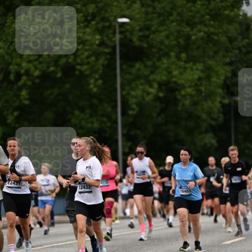 29.06.2025 - hella hamburg halbmarathon Dr. Thomas Lammeyer http://msf.ph/oto/8430532 29.06.2025 10:51:57 Kennedybrücke 1073, 1430, 1523, 1593, 1618, 2163, 2211, 2320, 2491, 2500, 2981, 3679, 4239, 4342, 5700, 5796, 6255, 7240, 8105, 8158, 8270, 9356, 9743, 9758, 10658, 10777, 10903, 11276 meine-sportfotos.de