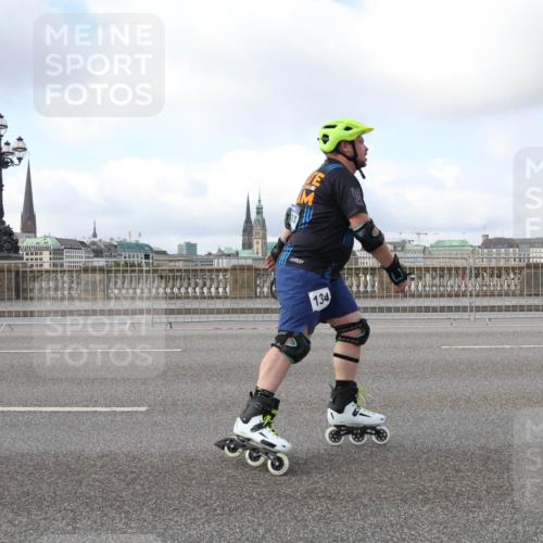 29.06.2025 - hella hamburg halbmarathon Lena Gebhardt http://msf.ph/oto/8430536 29.06.2025 09:00:20 Lombardsbrücke 134 meine-sportfotos.de