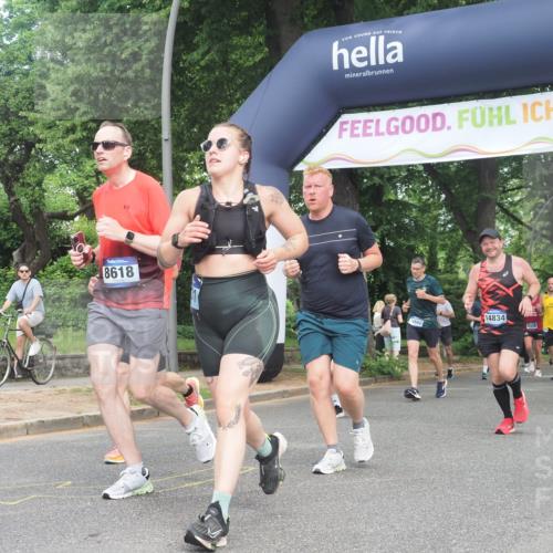 29.06.2025 - hella hamburg halbmarathon KatJ http://msf.ph/oto/8430561 29.06.2025 10:41:53 Zwischen KM18-KM19 1120, 1143, 2432, 3058, 3898, 6581, 6587, 8618 meine-sportfotos.de