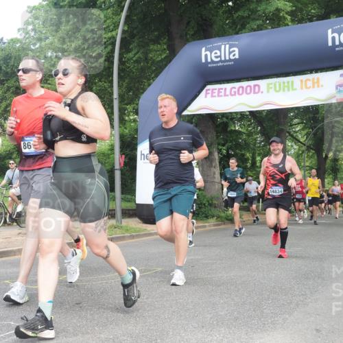29.06.2025 - hella hamburg halbmarathon KatJ http://msf.ph/oto/8430576 29.06.2025 10:41:54 Zwischen KM18-KM19 1120, 1143, 2432, 3058, 3898, 6587, 8618 meine-sportfotos.de