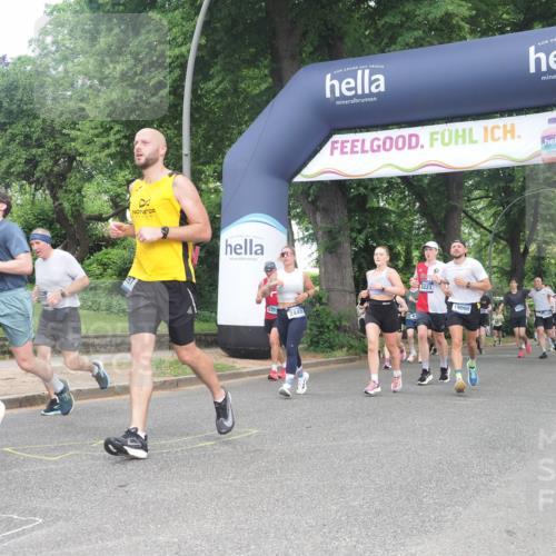29.06.2025 - hella hamburg halbmarathon KatJ http://msf.ph/oto/8430697 29.06.2025 10:41:58 Zwischen KM18-KM19 1143, 2432, 2448, 4897, 6356, 8223, 8618 meine-sportfotos.de