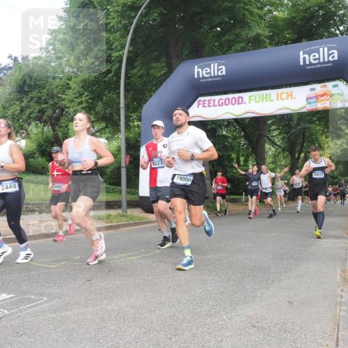 29.06.2025 - hella hamburg halbmarathon KatJ http://msf.ph/oto/8430720 29.06.2025 10:42:00 Zwischen KM18-KM19 1143, 2448, 4231, 4897, 6355, 6356, 8223 meine-sportfotos.de