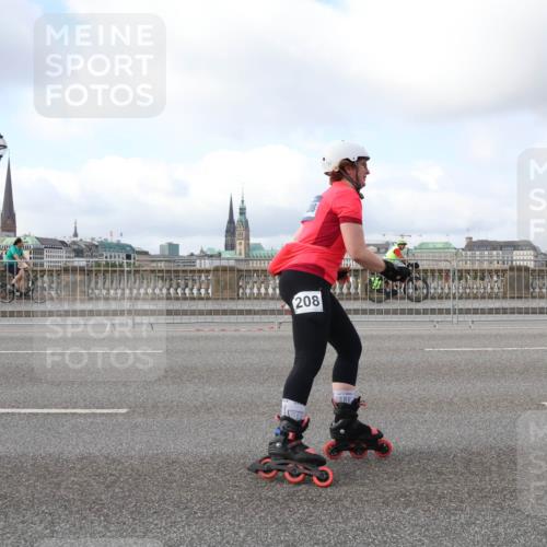 29.06.2025 - hella hamburg halbmarathon Lena Gebhardt http://msf.ph/oto/8430736 29.06.2025 09:00:21 Lombardsbrücke 208 meine-sportfotos.de