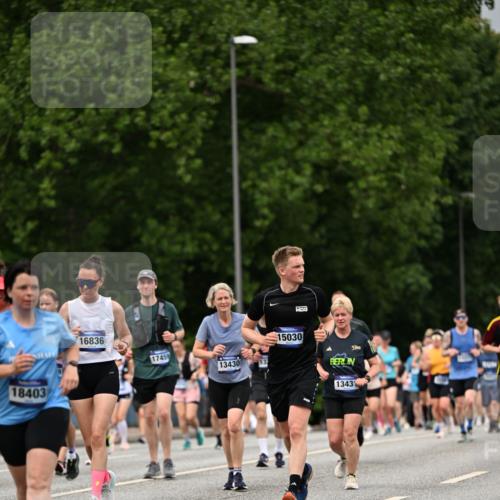 29.06.2025 - hella hamburg halbmarathon Dr. Thomas Lammeyer http://msf.ph/oto/8430737 29.06.2025 10:52:00 Kennedybrücke 1073, 1430, 1523, 1618, 2163, 2211, 2320, 2407, 2491, 2500, 2882, 3679, 4239, 4342, 5700, 5796, 6255, 6256, 7240, 8105, 8158, 8270, 9356, 9743, 9758, 10658, 10777, 10903, 11276 meine-sportfotos.de