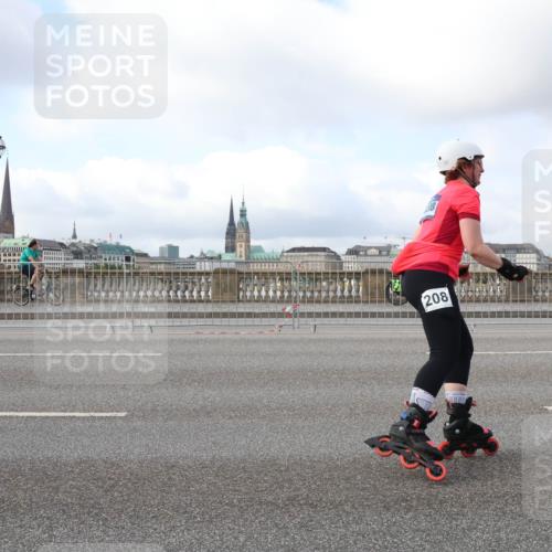 29.06.2025 - hella hamburg halbmarathon Lena Gebhardt http://msf.ph/oto/8430764 29.06.2025 09:00:21 Lombardsbrücke 208 meine-sportfotos.de