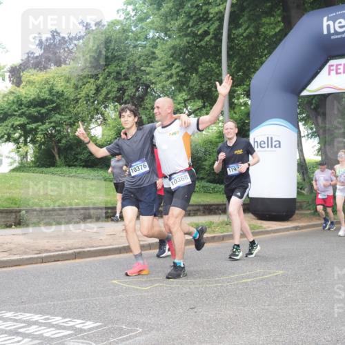 29.06.2025 - hella hamburg halbmarathon KatJ http://msf.ph/oto/8430782 29.06.2025 10:42:03 Zwischen KM18-KM19 1193, 1506, 2448, 3652, 4231, 4897, 6355, 6356, 7221, 8223 meine-sportfotos.de