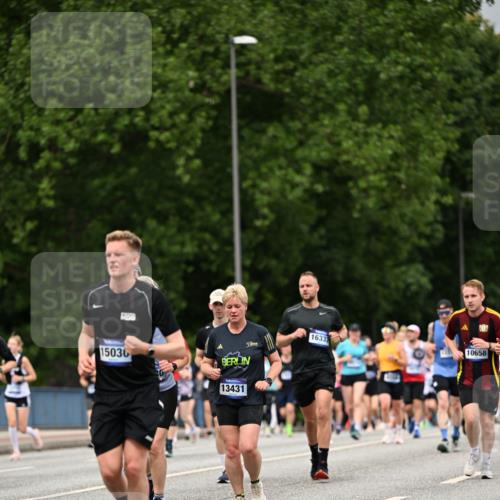 29.06.2025 - hella hamburg halbmarathon Dr. Thomas Lammeyer http://msf.ph/oto/8430803 29.06.2025 10:52:02 Kennedybrücke 1073, 1430, 1523, 1618, 2163, 2211, 2320, 2407, 2491, 2500, 2882, 3679, 4239, 4342, 4974, 5700, 5796, 6255, 6256, 6879, 7240, 8105, 8158, 8270, 9356, 9758, 10658, 10777, 10903, 11276 meine-sportfotos.de