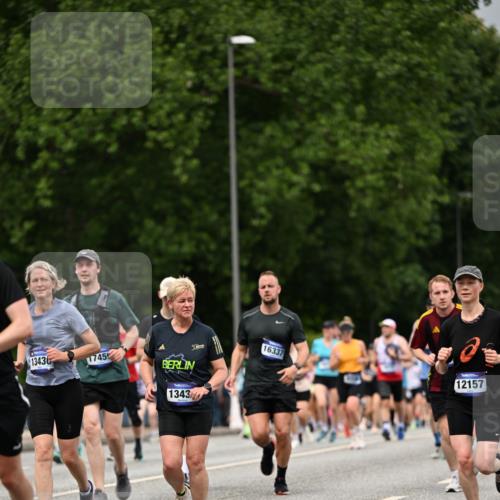 29.06.2025 - hella hamburg halbmarathon Dr. Thomas Lammeyer http://msf.ph/oto/8430840 29.06.2025 10:52:03 Kennedybrücke 1073, 1430, 1523, 1618, 2163, 2211, 2320, 2407, 2491, 2500, 2882, 3679, 4239, 4974, 5700, 5796, 6255, 6256, 6879, 7240, 8105, 8158, 8270, 9356, 9758, 10658, 10777, 10903, 11276 meine-sportfotos.de