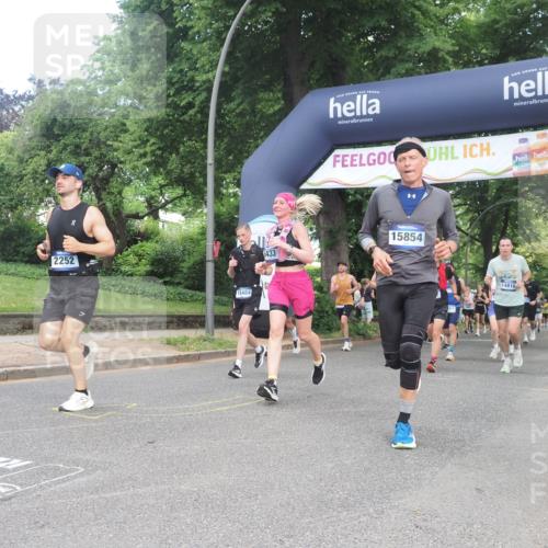 29.06.2025 - hella hamburg halbmarathon KatJ http://msf.ph/oto/8430910 29.06.2025 10:42:09 Zwischen KM18-KM19 1193, 1506, 2252, 3177, 3652, 3861, 5021, 6082, 6084, 6433, 6569, 7221 meine-sportfotos.de