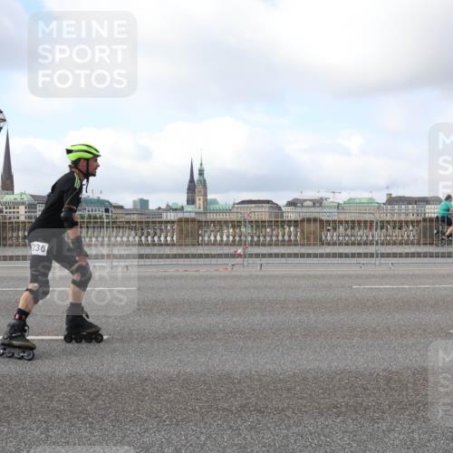 29.06.2025 - hella hamburg halbmarathon Lena Gebhardt http://msf.ph/oto/8431008 29.06.2025 09:00:25 Lombardsbrücke 236 meine-sportfotos.de