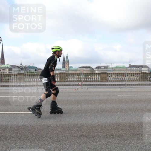 29.06.2025 - hella hamburg halbmarathon Lena Gebhardt http://msf.ph/oto/8431044 29.06.2025 09:00:25 Lombardsbrücke 236 meine-sportfotos.de