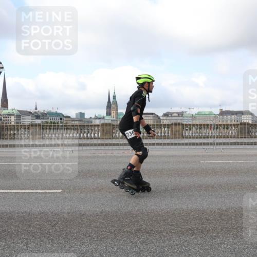 29.06.2025 - hella hamburg halbmarathon Lena Gebhardt http://msf.ph/oto/8431091 29.06.2025 09:00:26 Lombardsbrücke 236 meine-sportfotos.de