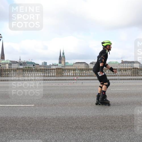 29.06.2025 - hella hamburg halbmarathon Lena Gebhardt http://msf.ph/oto/8431131 29.06.2025 09:00:26 Lombardsbrücke  meine-sportfotos.de
