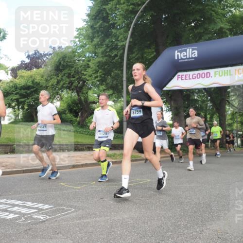 29.06.2025 - hella hamburg halbmarathon KatJ http://msf.ph/oto/8431145 29.06.2025 10:42:17 Zwischen KM18-KM19 1125, 2474, 2612, 3037, 3861, 5021, 5672, 6082, 6443 meine-sportfotos.de