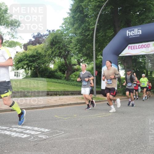 29.06.2025 - hella hamburg halbmarathon KatJ http://msf.ph/oto/8431174 29.06.2025 10:42:17 Zwischen KM18-KM19 1125, 2474, 2612, 3037, 3861, 5021, 5672, 6082, 6443 meine-sportfotos.de