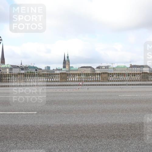 29.06.2025 - hella hamburg halbmarathon Lena Gebhardt http://msf.ph/oto/8431197 29.06.2025 09:00:26 Lombardsbrücke 20236, 236 meine-sportfotos.de