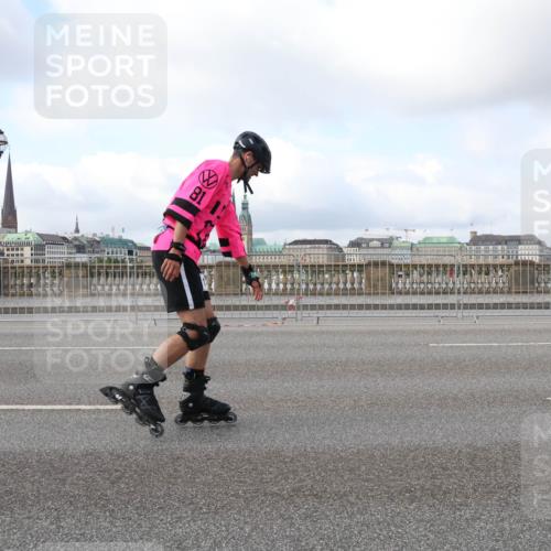 29.06.2025 - hella hamburg halbmarathon Lena Gebhardt http://msf.ph/oto/8431275 29.06.2025 09:00:27 Lombardsbrücke 81 meine-sportfotos.de