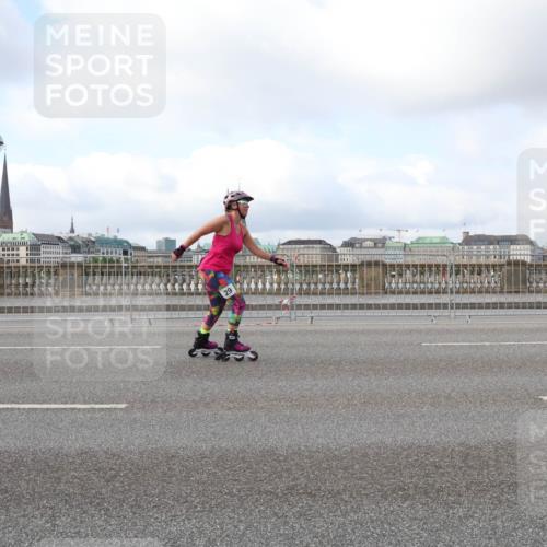 29.06.2025 - hella hamburg halbmarathon Lena Gebhardt http://msf.ph/oto/8431408 29.06.2025 09:00:28 Lombardsbrücke 29 meine-sportfotos.de