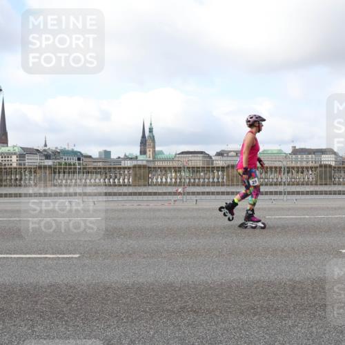 29.06.2025 - hella hamburg halbmarathon Lena Gebhardt http://msf.ph/oto/8431500 29.06.2025 09:00:28 Lombardsbrücke  meine-sportfotos.de