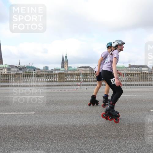 29.06.2025 - hella hamburg halbmarathon Lena Gebhardt http://msf.ph/oto/8431603 29.06.2025 09:00:30 Lombardsbrücke  meine-sportfotos.de