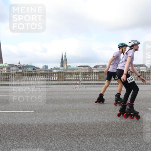 29.06.2025 - hella hamburg halbmarathon Lena Gebhardt http://msf.ph/oto/8431621 29.06.2025 09:00:30 Lombardsbrücke 152 meine-sportfotos.de