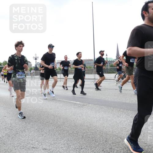 29.06.2025 - hella hamburg halbmarathon Lena Gebhardt http://msf.ph/oto/8431689 29.06.2025 10:44:16 Lombardsbrücke 3065, 8591, 11955, 15675, 732, 1026, 1095, 1306, 1345, 1459, 1519, 1802, 1804, 2073, 2186, 2343, 2610, 2692, 3065, 3288, 3506, 3596, 3597, 4496, 4627, 4636, 4898, 5001, 5127, 5293, 5647, 5649, 5730, 5731, 5890, 5902, 5905, 6002, 6036, 6895, 7216, 7326, 7610, 7818, 7842, 8272, 8591, 8763, 8870, 8957, 9073, 9510, 9704, 9879, 10006, 10223, 10303, 10304, 10416, 11825, 11955, 12322, 12409, 12803, 12995, 13262, 13288, 13330, 13390, 13906, 14091, 14123, 14654, 14971 meine-sportfotos.de