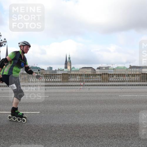 29.06.2025 - hella hamburg halbmarathon Lena Gebhardt http://msf.ph/oto/8431736 29.06.2025 09:00:46 Lombardsbrücke 42, 35 meine-sportfotos.de