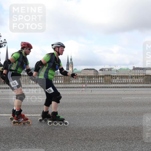 29.06.2025 - hella hamburg halbmarathon Lena Gebhardt http://msf.ph/oto/8431762 29.06.2025 09:00:46 Lombardsbrücke 42, 35 meine-sportfotos.de