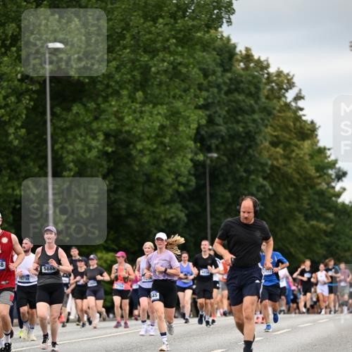 29.06.2025 - hella hamburg halbmarathon Dr. Thomas Lammeyer http://msf.ph/oto/8431920 29.06.2025 10:52:27 Kennedybrücke 1045, 1246, 1434, 1639, 1645, 2148, 2163, 2195, 2407, 2418, 2627, 2704, 2882, 2994, 3468, 3504, 3933, 4037, 4588, 4856, 4974, 5886, 6255, 6256, 6879, 7412, 7427, 7970, 8077, 8310, 8948, 9018, 9356, 9696, 10075, 10777, 10991, 11351 meine-sportfotos.de