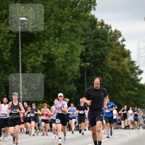 29.06.2025 - hella hamburg halbmarathon Dr. Thomas Lammeyer http://msf.ph/oto/8431953 29.06.2025 10:52:28 Kennedybrücke 1045, 1246, 1434, 1639, 1645, 2148, 2195, 2407, 2418, 2627, 2704, 2882, 2994, 3049, 3468, 3504, 3933, 4037, 4588, 4856, 4974, 5886, 6256, 6879, 7412, 7427, 7970, 8077, 8310, 8948, 9018, 9696, 10075, 10991, 11351 meine-sportfotos.de