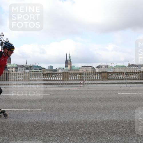 29.06.2025 - hella hamburg halbmarathon Lena Gebhardt http://msf.ph/oto/8432049 29.06.2025 09:00:50 Lombardsbrücke 20, 20 meine-sportfotos.de