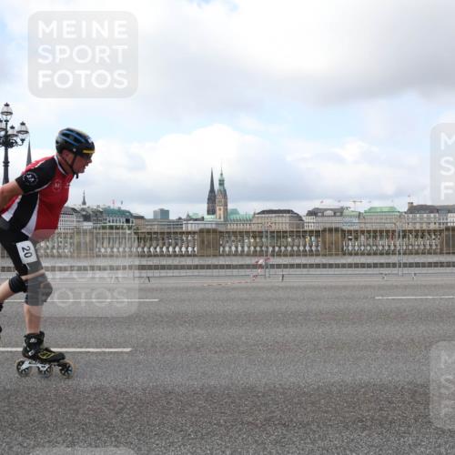 29.06.2025 - hella hamburg halbmarathon Lena Gebhardt http://msf.ph/oto/8432067 29.06.2025 09:00:50 Lombardsbrücke 20, 20 meine-sportfotos.de