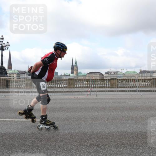 29.06.2025 - hella hamburg halbmarathon Lena Gebhardt http://msf.ph/oto/8432095 29.06.2025 09:00:50 Lombardsbrücke 20, 20 meine-sportfotos.de