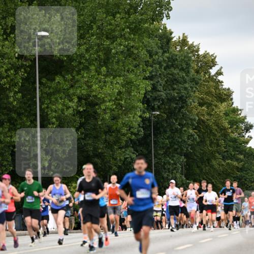 29.06.2025 - hella hamburg halbmarathon Dr. Thomas Lammeyer http://msf.ph/oto/8432097 29.06.2025 10:52:33 Kennedybrücke 1045, 1246, 1434, 1639, 1645, 2148, 2195, 2418, 2627, 2704, 2994, 3049, 3077, 3468, 3504, 3933, 4037, 4588, 4856, 5886, 5952, 6950, 7412, 7427, 7970, 8077, 8310, 8948, 9018, 9696, 9775, 9787, 10075, 10991, 11351 meine-sportfotos.de
