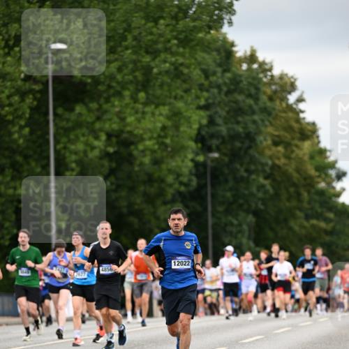 29.06.2025 - hella hamburg halbmarathon Dr. Thomas Lammeyer http://msf.ph/oto/8432140 29.06.2025 10:52:33 Kennedybrücke 1045, 1246, 1434, 1639, 1645, 2148, 2195, 2418, 2627, 2704, 2994, 3049, 3077, 3468, 3504, 3933, 4037, 4588, 4856, 5886, 5952, 6950, 7412, 7427, 7970, 8077, 8310, 8948, 9018, 9696, 9775, 9787, 10075, 10991, 11351 meine-sportfotos.de