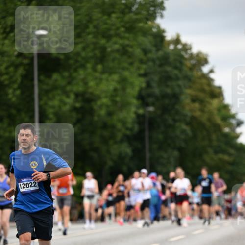 29.06.2025 - hella hamburg halbmarathon Dr. Thomas Lammeyer http://msf.ph/oto/8432267 29.06.2025 10:52:36 Kennedybrücke 1045, 1246, 1463, 1639, 1645, 2148, 2195, 2418, 2627, 2704, 2994, 3049, 3077, 3468, 3504, 3933, 4037, 4588, 4856, 5886, 5952, 6950, 7412, 7427, 7970, 8077, 8310, 8948, 9018, 9696, 9775, 9787, 10366, 10991, 11351 meine-sportfotos.de