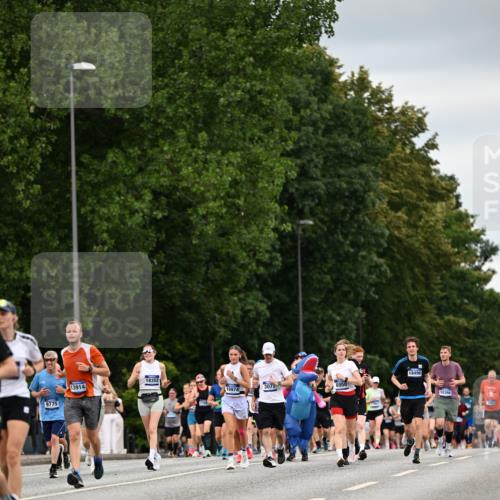 29.06.2025 - hella hamburg halbmarathon Dr. Thomas Lammeyer http://msf.ph/oto/8432325 29.06.2025 10:52:37 Kennedybrücke 1045, 1246, 1463, 1639, 1645, 2148, 2195, 2627, 2704, 2994, 3049, 3077, 3468, 3504, 3933, 4037, 4588, 4856, 5886, 5952, 6950, 7412, 7427, 7970, 8077, 8310, 8948, 9696, 9775, 9787, 10366, 10991, 11351 meine-sportfotos.de