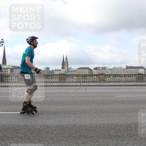 29.06.2025 - hella hamburg halbmarathon Lena Gebhardt http://msf.ph/oto/8432398 29.06.2025 09:00:57 Lombardsbrücke 62 meine-sportfotos.de