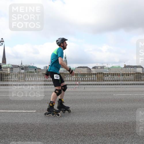 29.06.2025 - hella hamburg halbmarathon Lena Gebhardt http://msf.ph/oto/8432433 29.06.2025 09:00:57 Lombardsbrücke 62 meine-sportfotos.de