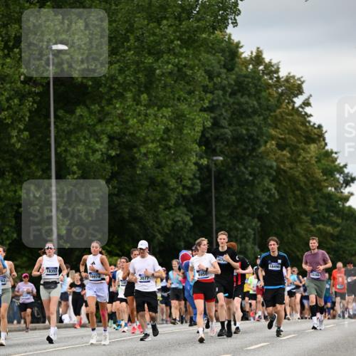 29.06.2025 - hella hamburg halbmarathon Dr. Thomas Lammeyer http://msf.ph/oto/8432435 29.06.2025 10:52:39 Kennedybrücke 1045, 1246, 1463, 1639, 1645, 2148, 2627, 2704, 2994, 3049, 3077, 3468, 3504, 3933, 4037, 4588, 4856, 5714, 5886, 5952, 6950, 7412, 7427, 7970, 8077, 8310, 8948, 9696, 9775, 9787, 10366, 10991, 11351 meine-sportfotos.de