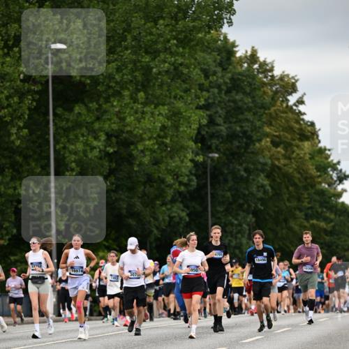 29.06.2025 - hella hamburg halbmarathon Dr. Thomas Lammeyer http://msf.ph/oto/8432455 29.06.2025 10:52:40 Kennedybrücke 1045, 1246, 1463, 1639, 1645, 2148, 2627, 2704, 2994, 3049, 3077, 3215, 3504, 3933, 4037, 4588, 4856, 5714, 5886, 5952, 6950, 7412, 7427, 7970, 8077, 8310, 8948, 9696, 9775, 9787, 10366, 10991, 11351 meine-sportfotos.de
