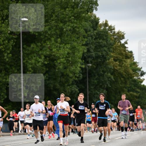 29.06.2025 - hella hamburg halbmarathon Dr. Thomas Lammeyer http://msf.ph/oto/8432535 29.06.2025 10:52:41 Kennedybrücke 1045, 1246, 1463, 1639, 1645, 1720, 2148, 2627, 2704, 3049, 3077, 3215, 3504, 3933, 4037, 4856, 5714, 5886, 5952, 6950, 7412, 7427, 7970, 8077, 8310, 8948, 9696, 9775, 9787, 10366, 10991, 11351 meine-sportfotos.de