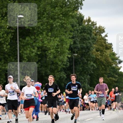 29.06.2025 - hella hamburg halbmarathon Dr. Thomas Lammeyer http://msf.ph/oto/8432597 29.06.2025 10:52:43 Kennedybrücke 1246, 1463, 1639, 1645, 1720, 2148, 2627, 2704, 3049, 3077, 3215, 3504, 3933, 4856, 5714, 5886, 5952, 6950, 7412, 7427, 7970, 8077, 8310, 8948, 9696, 9775, 9787, 10366, 10991 meine-sportfotos.de