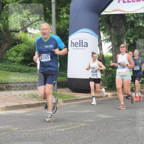 29.06.2025 - hella hamburg halbmarathon KatJ http://msf.ph/oto/8432674 29.06.2025 10:43:19 Zwischen KM18-KM19 3042, 4868, 6591, 6720, 8255, 8393 meine-sportfotos.de