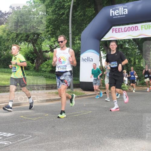 29.06.2025 - hella hamburg halbmarathon KatJ http://msf.ph/oto/8432746 29.06.2025 10:43:22 Zwischen KM18-KM19 3042, 4152, 5418, 6591, 7037, 8255, 8393 meine-sportfotos.de