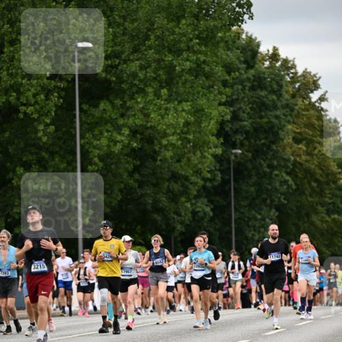 29.06.2025 - hella hamburg halbmarathon Dr. Thomas Lammeyer http://msf.ph/oto/8432863 29.06.2025 10:52:51 Kennedybrücke 1157, 1246, 1392, 1463, 1639, 1701, 1720, 2627, 2704, 3049, 3077, 3215, 4327, 4856, 5010, 5714, 5952, 6950, 7394, 7427, 7970, 8077, 9552, 9691, 9775, 9787, 10366, 10794, 11000 meine-sportfotos.de
