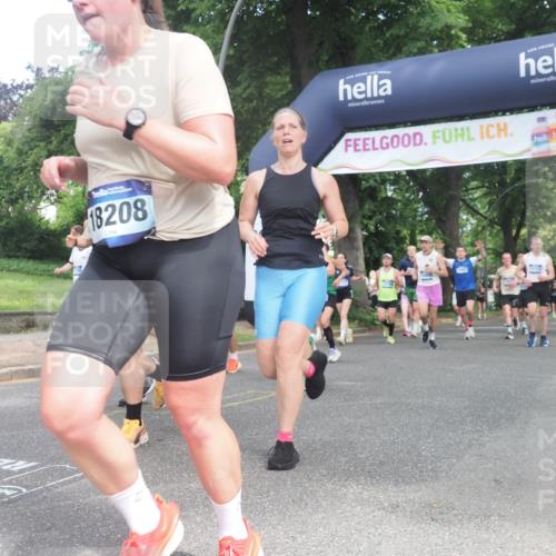29.06.2025 - hella hamburg halbmarathon KatJ http://msf.ph/oto/8432904 29.06.2025 10:43:27 Zwischen KM18-KM19 1972, 2083, 2741, 2982, 2996, 4152, 4594, 4813, 5418, 7037, 7547 meine-sportfotos.de