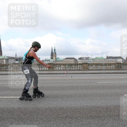 29.06.2025 - hella hamburg halbmarathon Lena Gebhardt http://msf.ph/oto/8432905 29.06.2025 09:01:01 Lombardsbrücke 28 meine-sportfotos.de